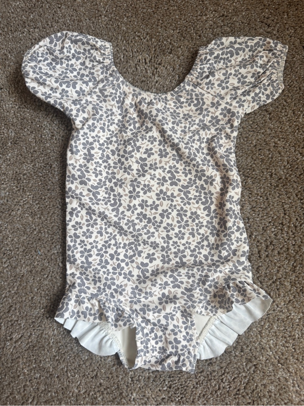 Quincy Mae - Cream & Gray Floral Ruffle Swimsuit